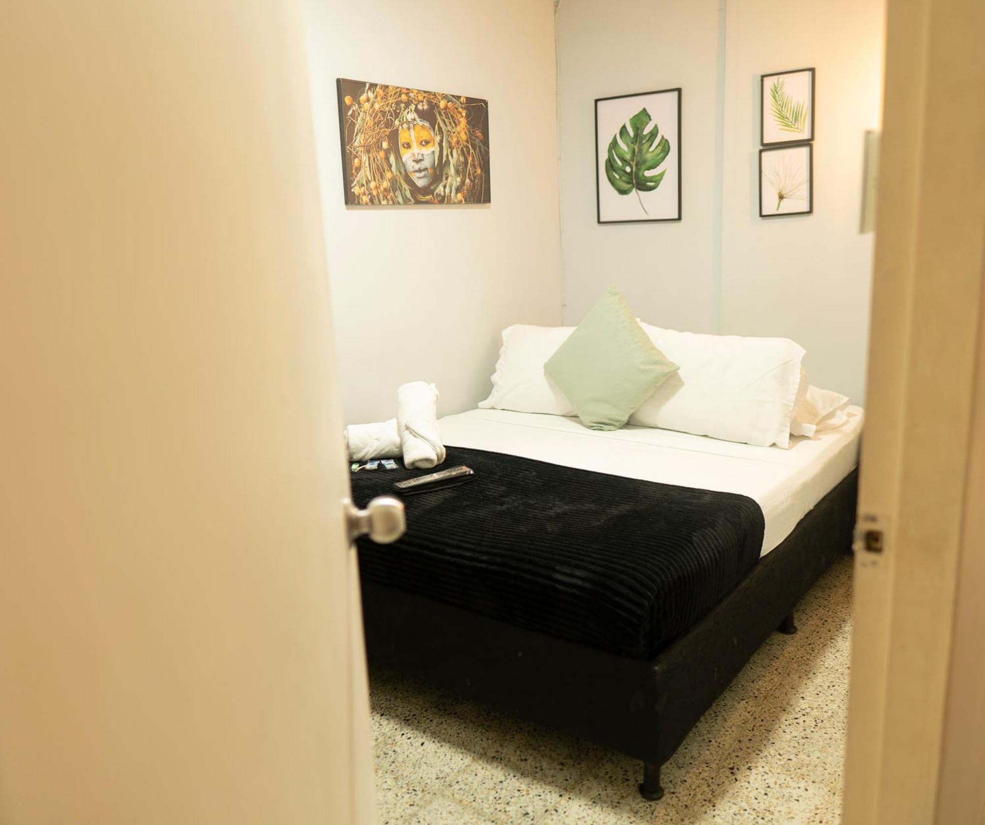 Africa House-Casa Hotel Laureles-La70 Medellín Kültér fotó