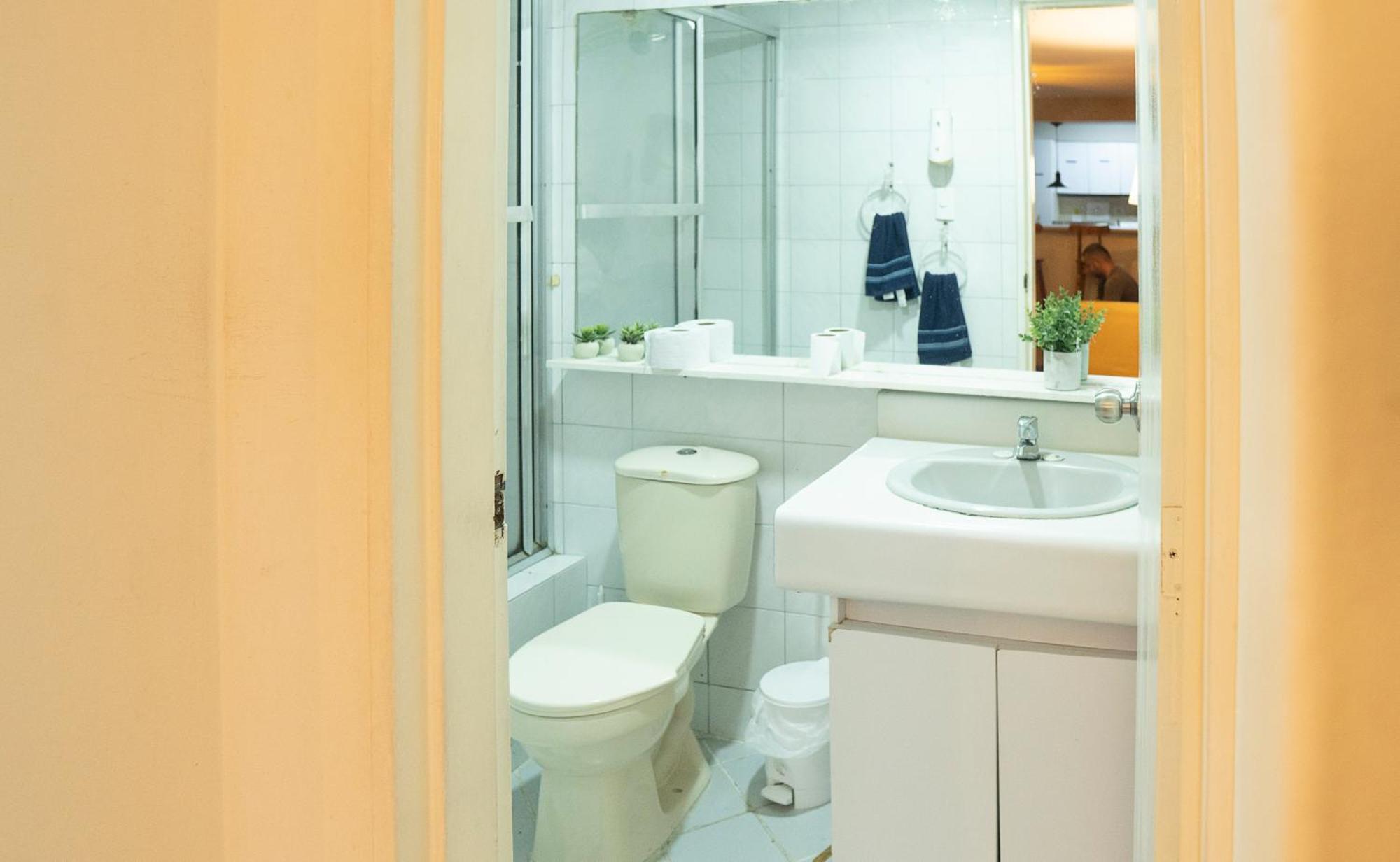 Africa House-Casa Hotel Laureles-La70 Medellín Kültér fotó