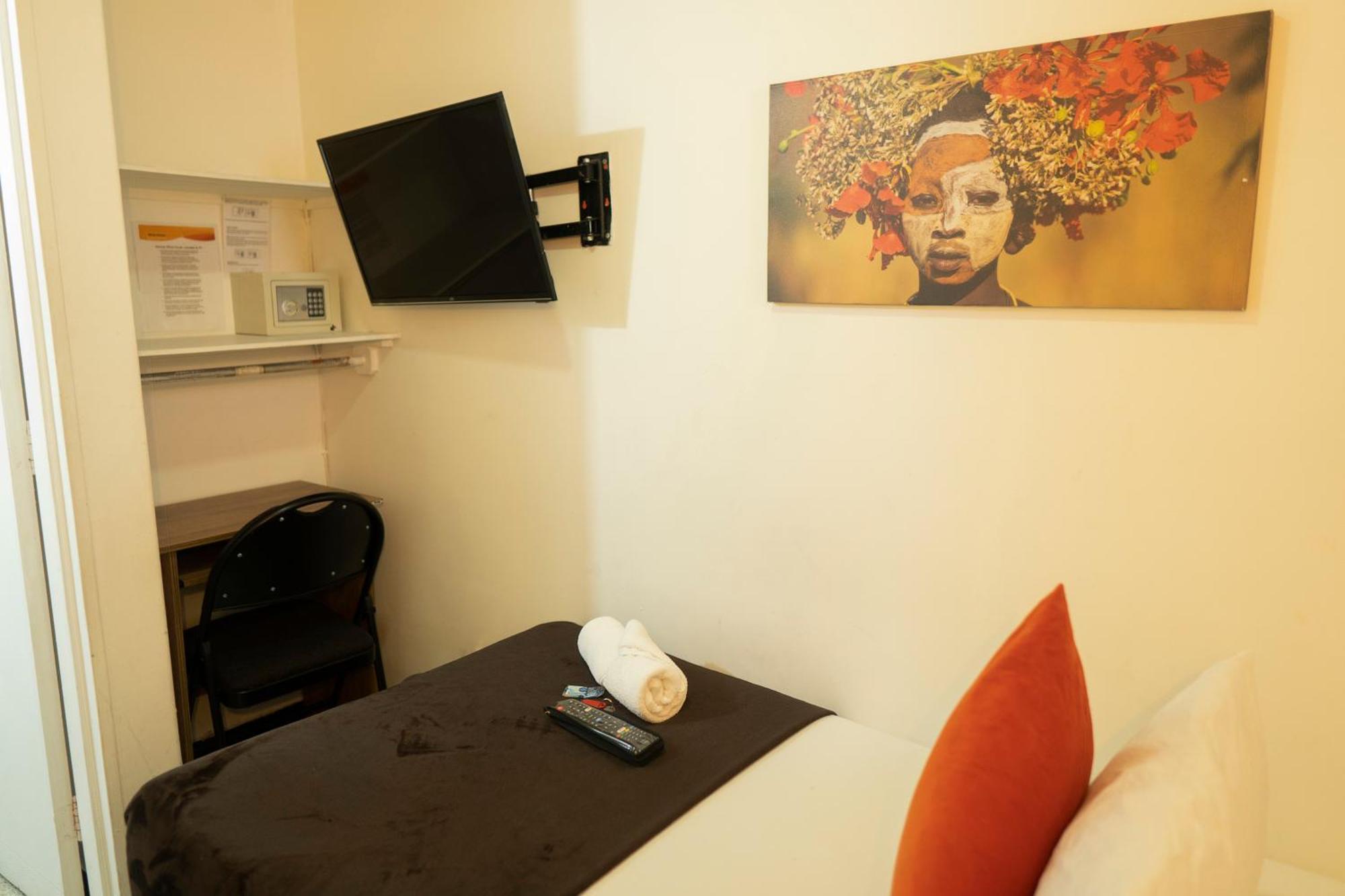 Africa House-Casa Hotel Laureles-La70 Medellín Kültér fotó
