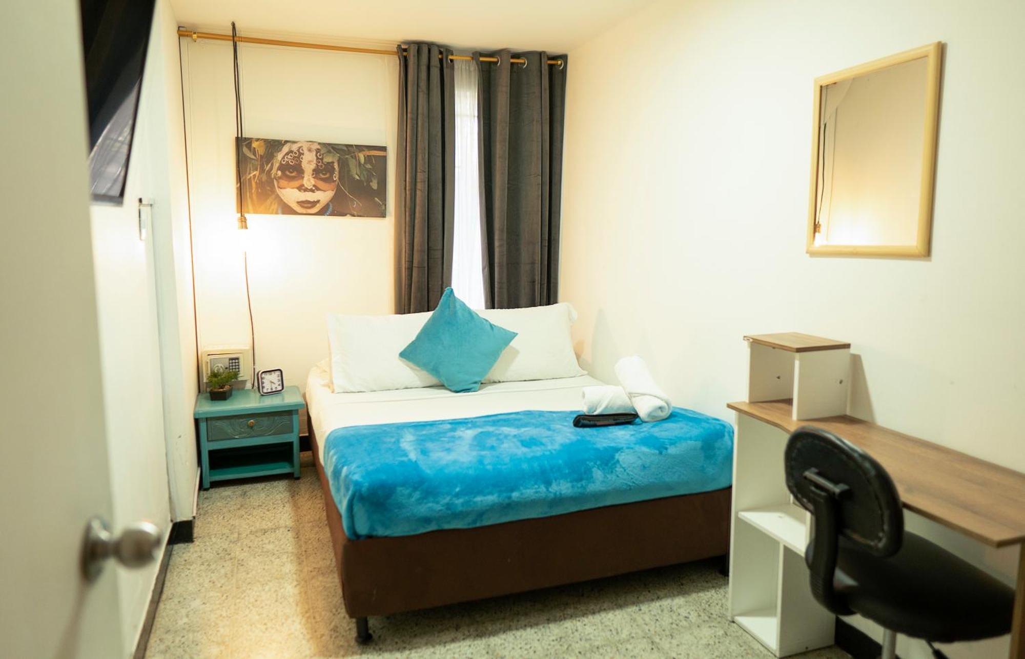 Africa House-Casa Hotel Laureles-La70 Medellín Kültér fotó