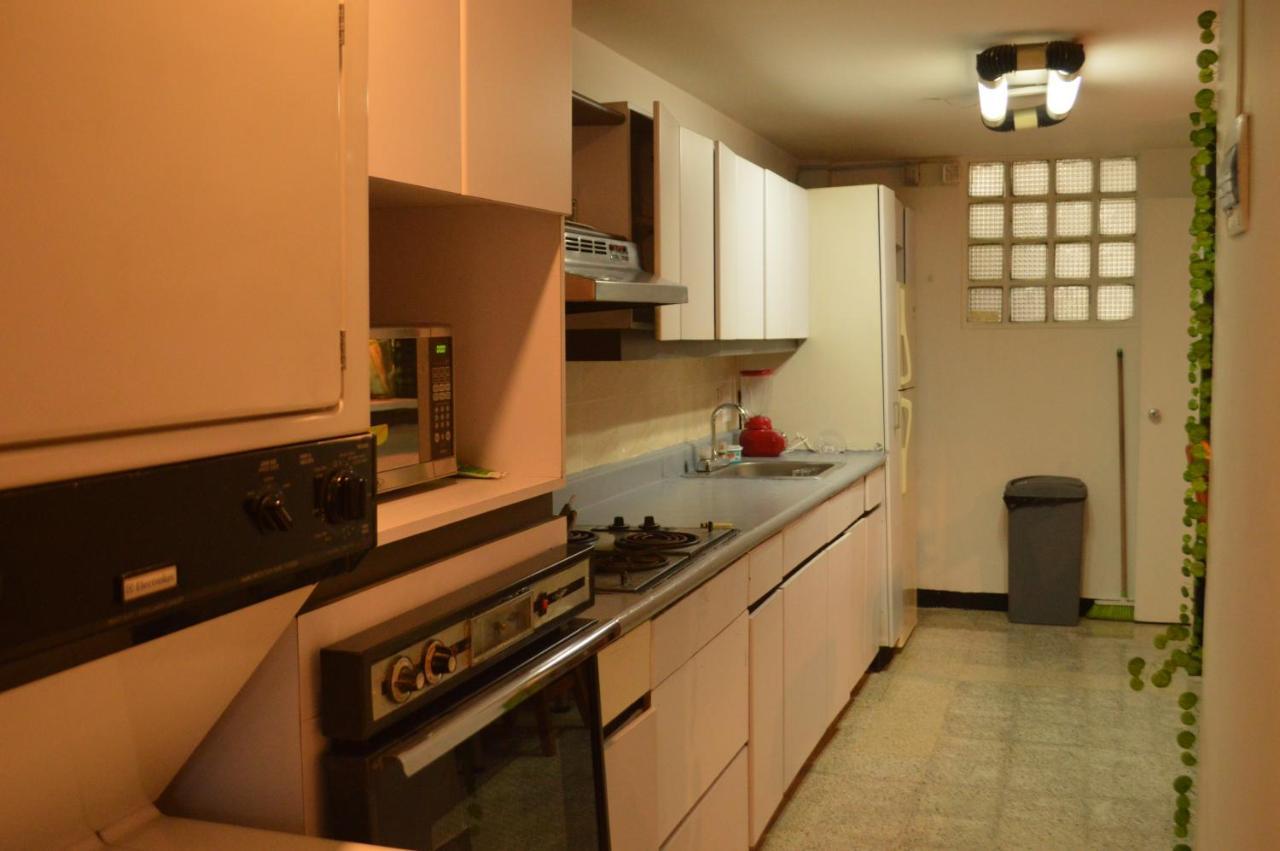 Africa House-Casa Hotel Laureles-La70 Medellín Kültér fotó
