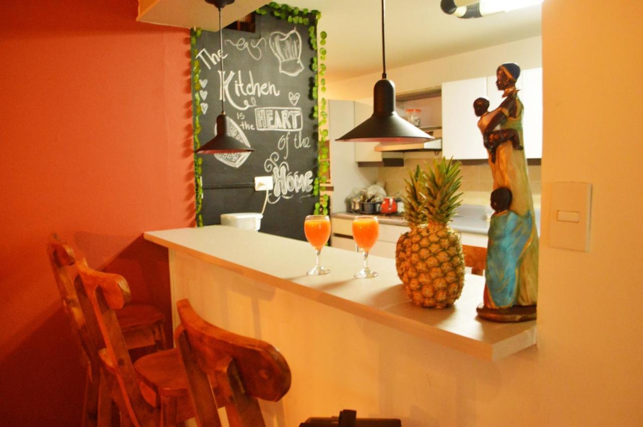 Africa House-Casa Hotel Laureles-La70 Medellín Kültér fotó